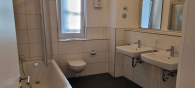 Badezimmer - Großzügige 3-ZKB mit Loggia – Komplett Renoviert