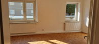 Wohnzimmer - Großzügige 3-ZKB mit Loggia – Komplett Renoviert